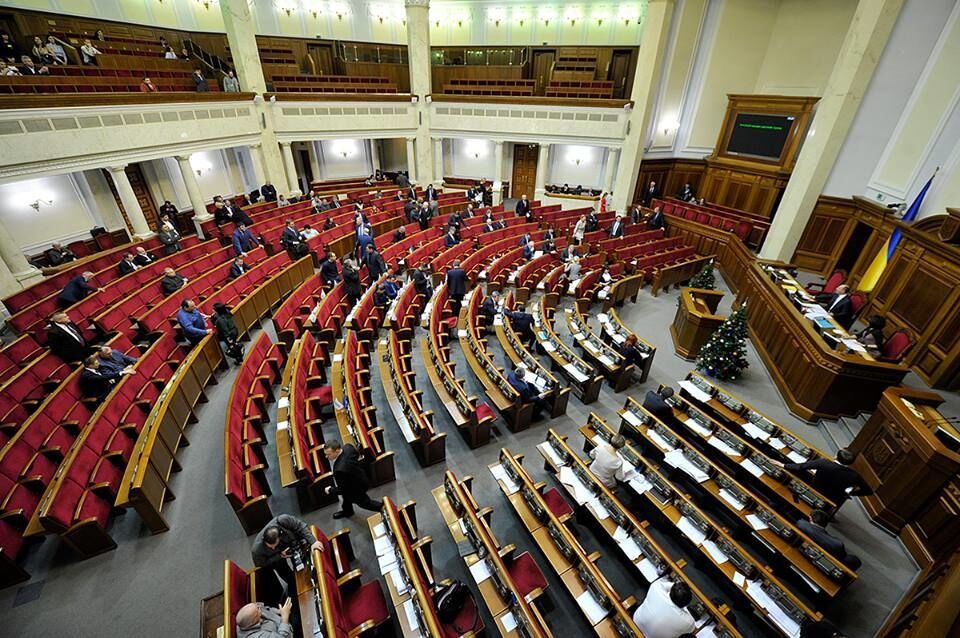 "Больше никого не буду уговаривать!" Парубий досрочно закрыл заседание Рады