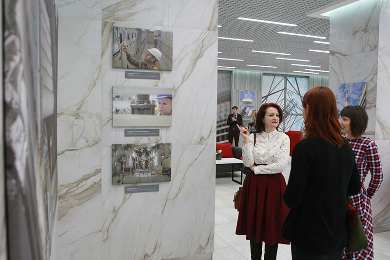 В Киеве открылась фотовыставка о людях, создающих электроэнергию