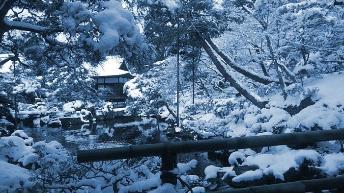 Небывалый снегопад превратил японский Киото в зимнюю сказку