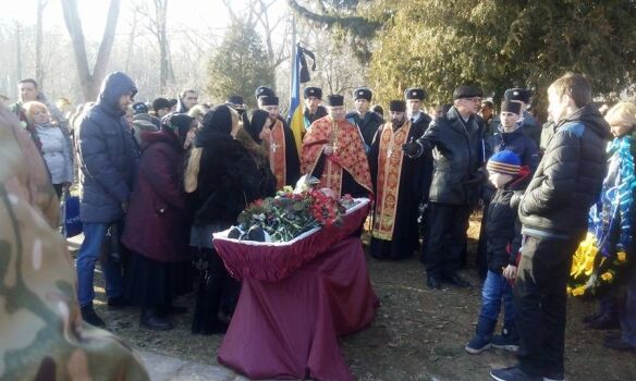 В Киеве попрощались с убитым на Донбассе героем "Козаком": опубликованы фото и видео