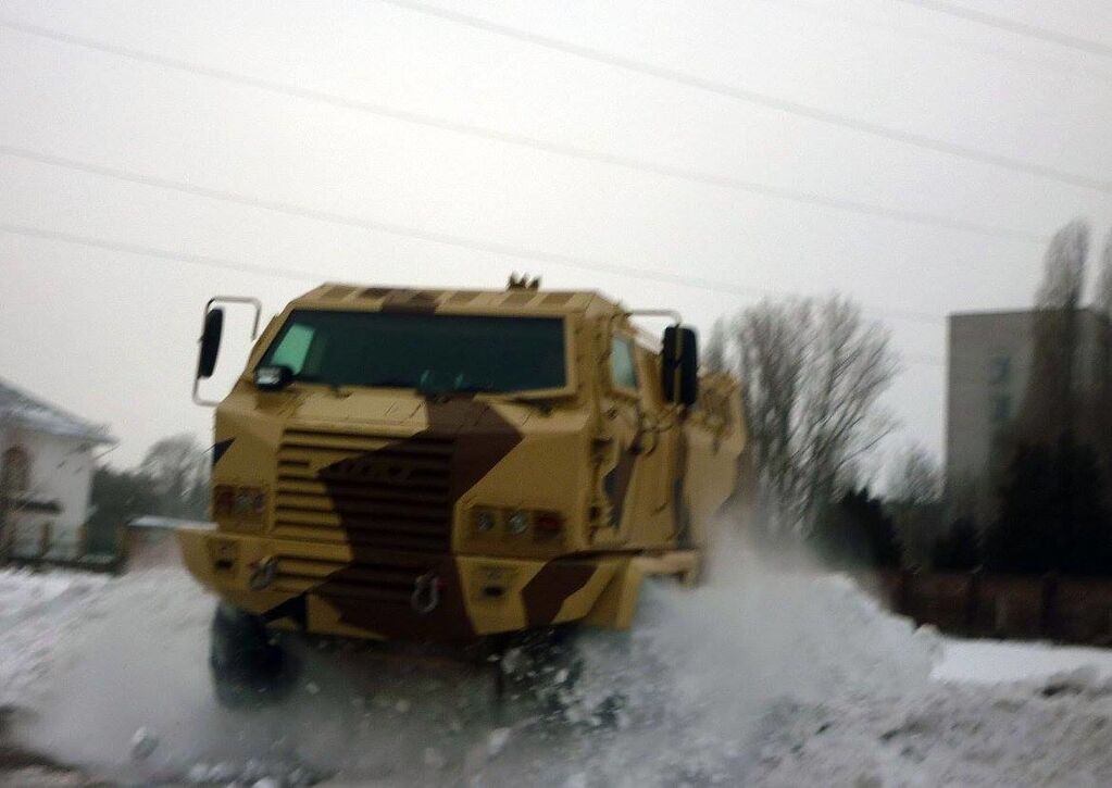 КрАЗ-Hulk: появилось видео испытаний нового украинского бронеавтомобиля
