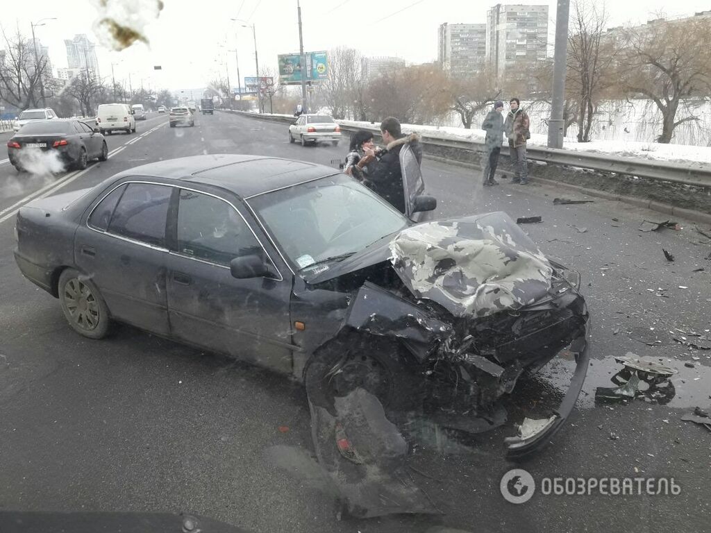 "Автобоулинг": в Киеве авария парализовала проспект. Опубликованы фото