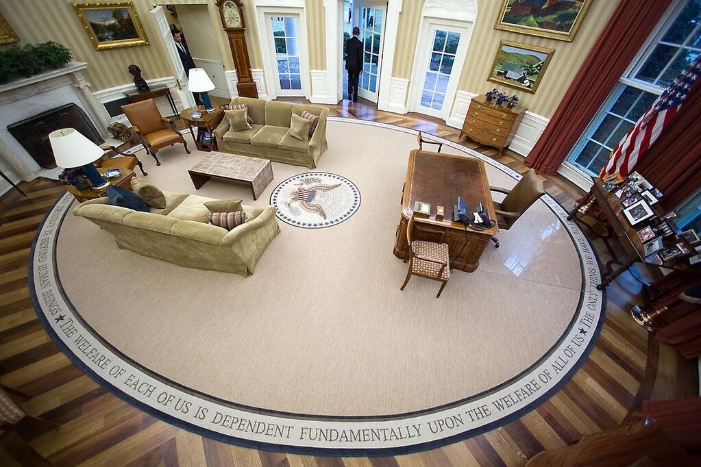 Трогательный момент: фотограф показал прощание Обамы с Белым домом 