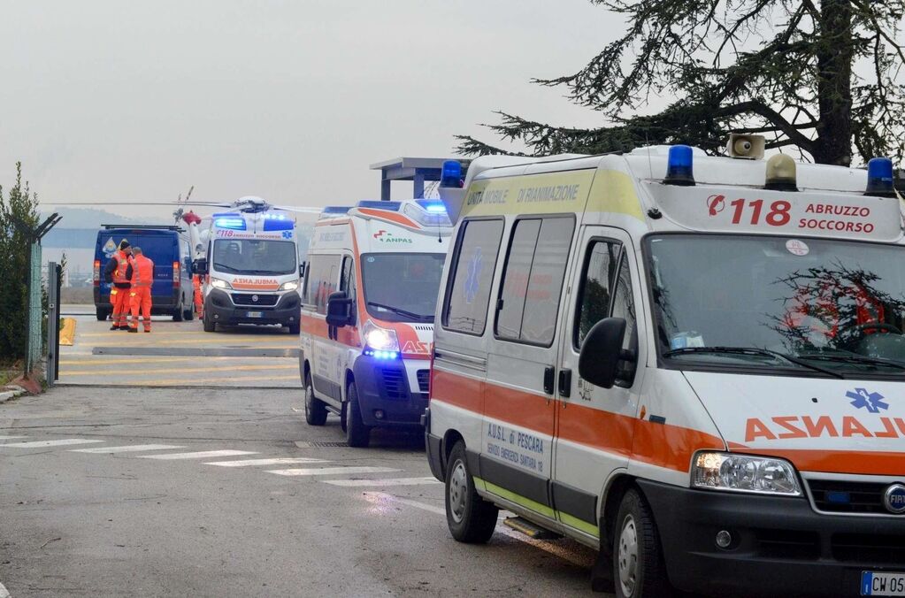 Операция спасения в отеле Италии: подробности, фото, видео