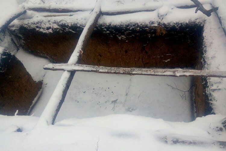 "Робота кипить": волонтери показали польові бліндажі, які будують для бійців АТО