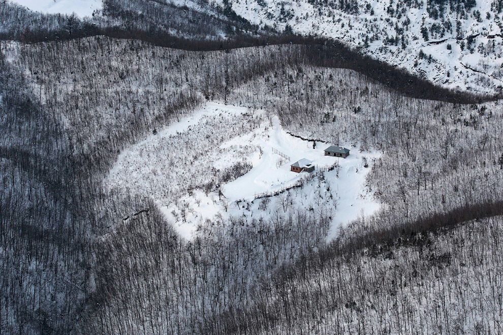 Зима в Европе с высоты птичьего полета: удивительные фото с дронов