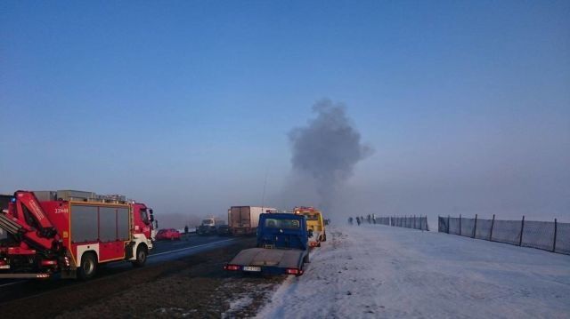 Масштабное ДТП в Польше: столкнулись более 60 автомобилей