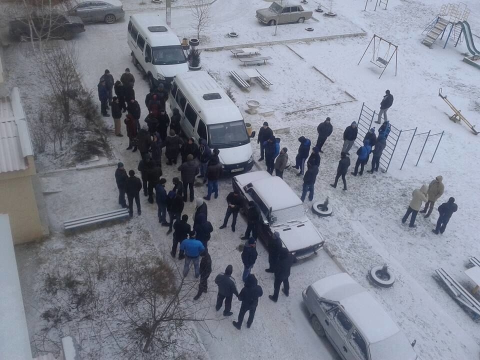 Маховик репрессий завертелся: в Крыму оккупанты нагрянули с обысками к активистам