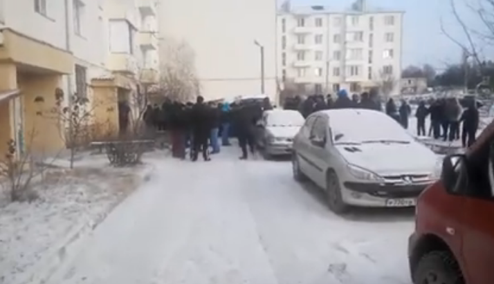 Маховик репрессий завертелся: в Крыму оккупанты нагрянули с обысками к активистам