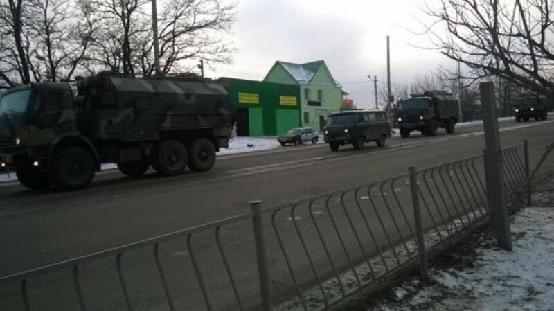 В Симферополь вошла колонна военной техники оккупанта: опубликованы фото