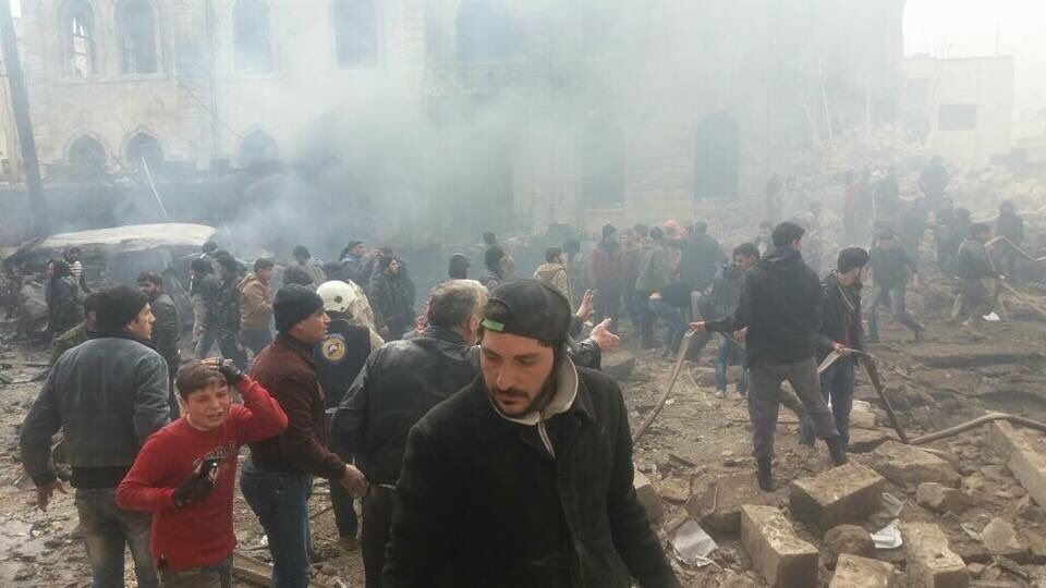 З'явилися перші фото з місця вибуху в Сирії, який забрав життя 60 осіб