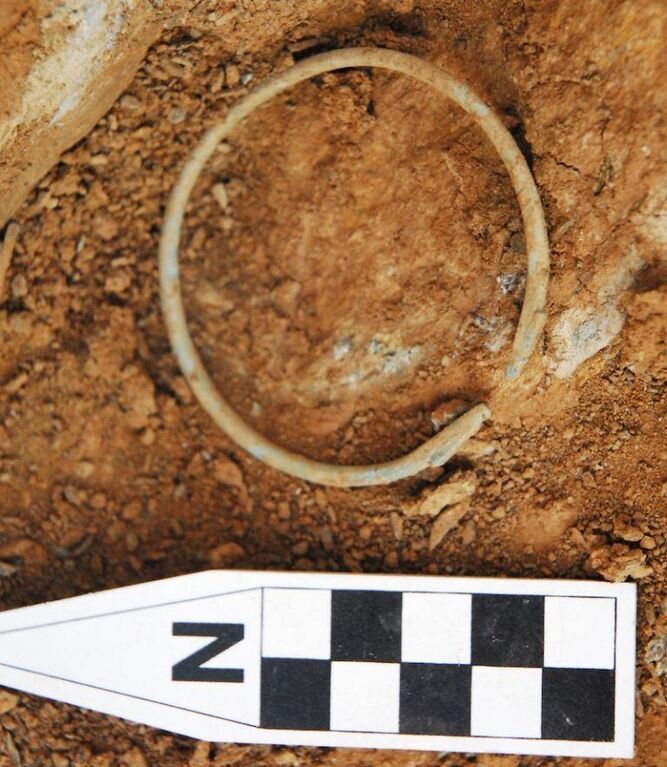 Скелеты и драгоценности: в Ираке обнаружена гробница древней династии возрастом 2400 лет