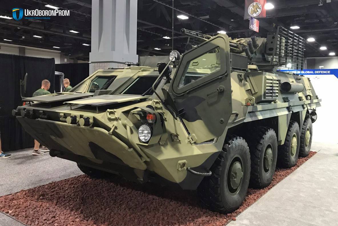 БМП, БТР и автоматы: Украина показала свое оружие на международной выставке в США