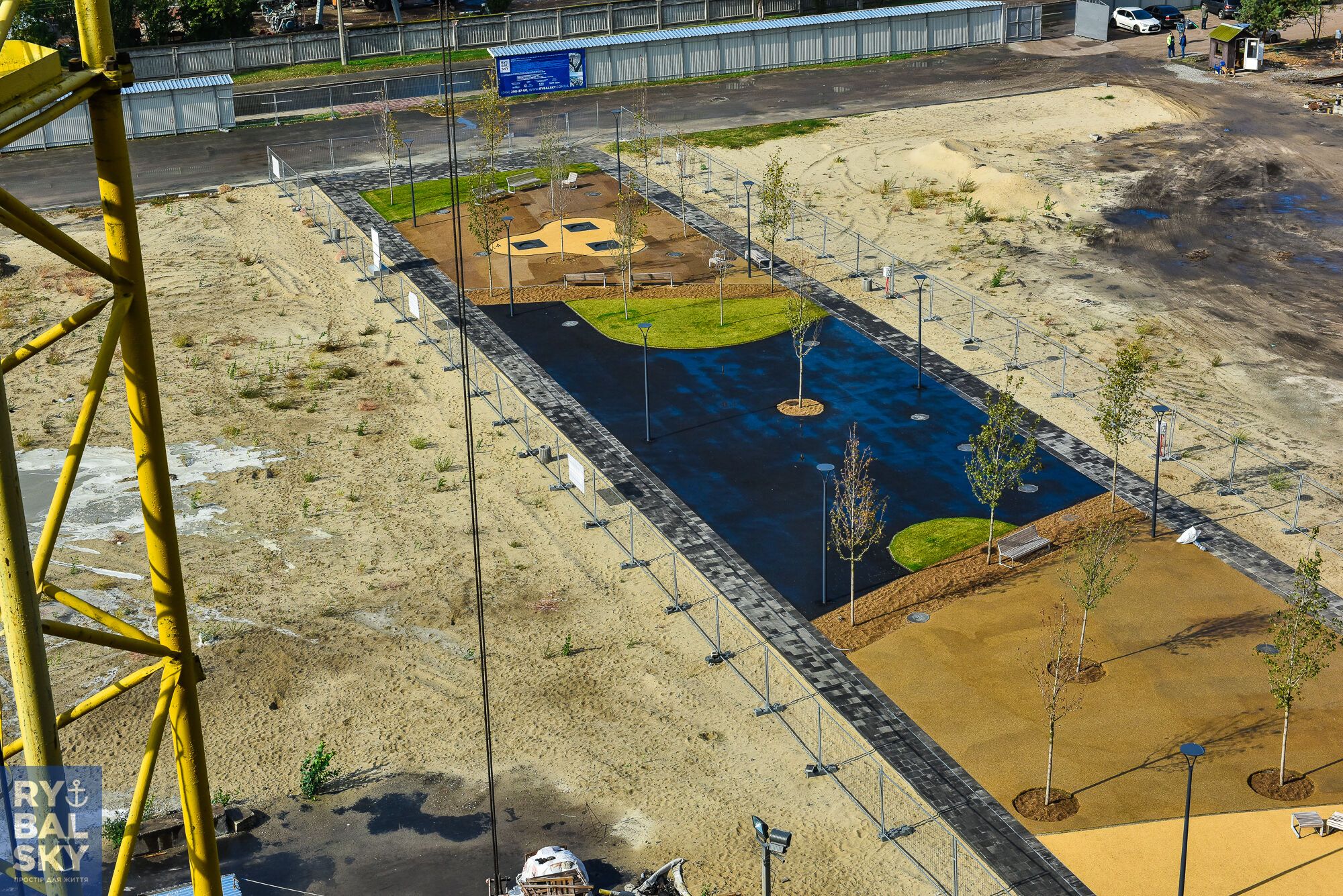 В Киеве появится первый в Украине амфитеатр у воды и суперсовременный образовательный центр "Rybalsky Family Port"