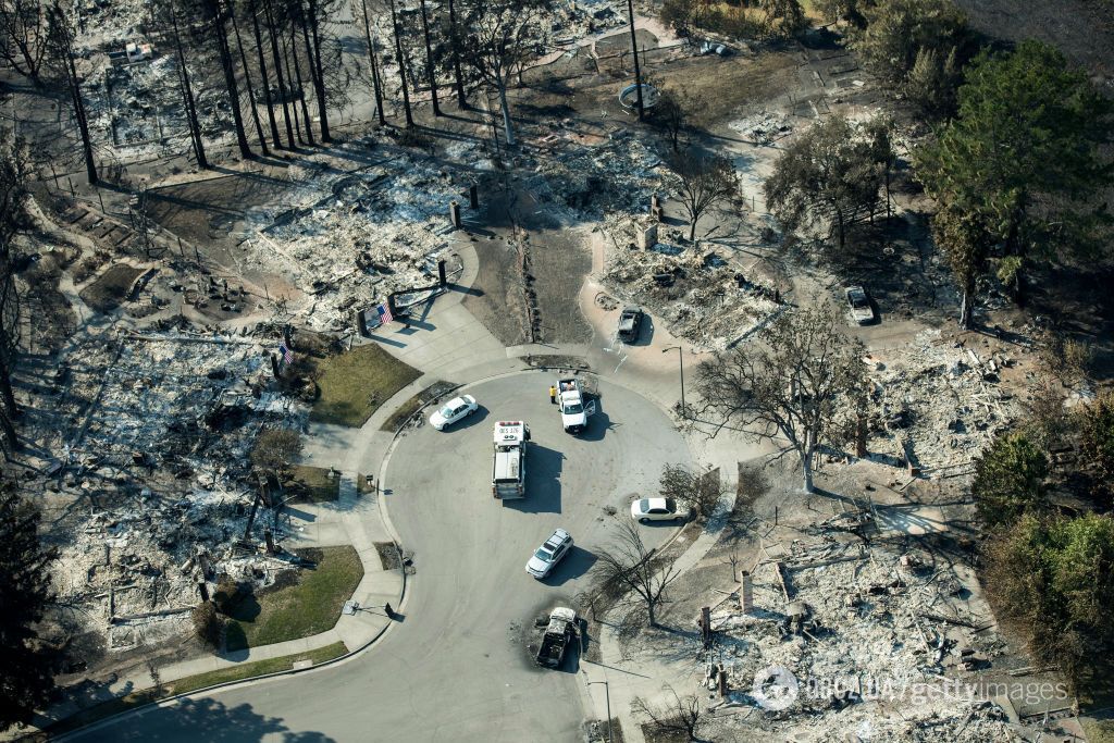 Самые смертоносные за 80 лет: Калифорнию охватили лесные пожары, все подробности, фото и видео