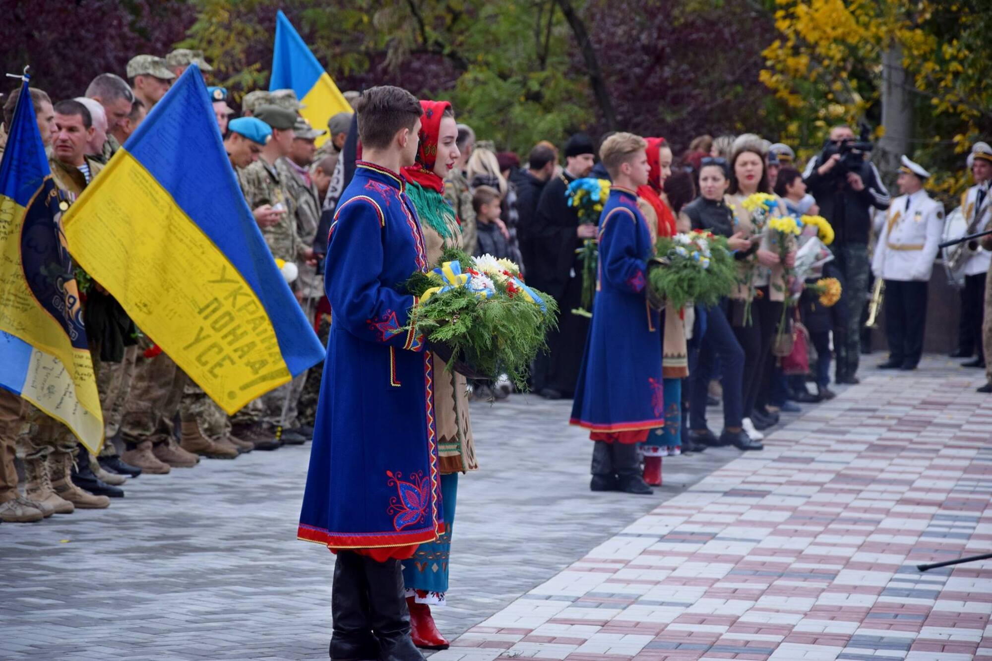 В Николаеве открыли мемориал погибшим героям АТО: опубликованы пронзительные фото 