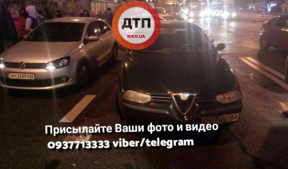В Киеве произошло массовое ДТП: столкнулись шесть автомобилей