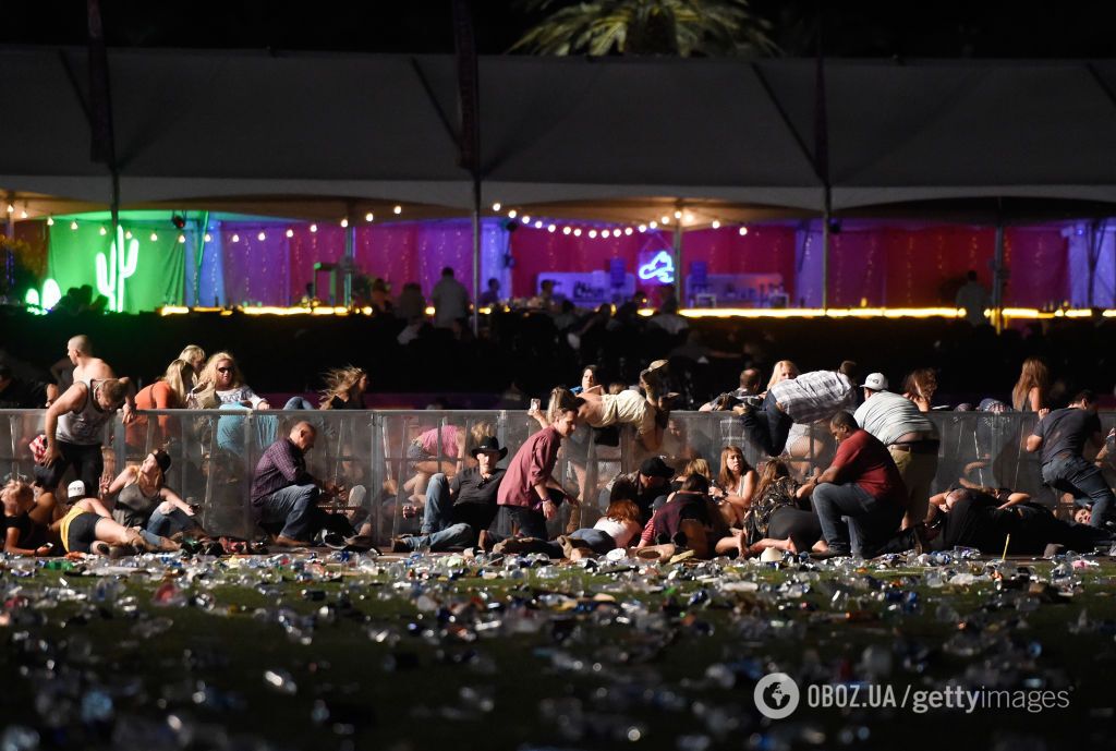 В Лас-Вегасе расстреляли людей на концерте: появилось видео и подробности нападения 