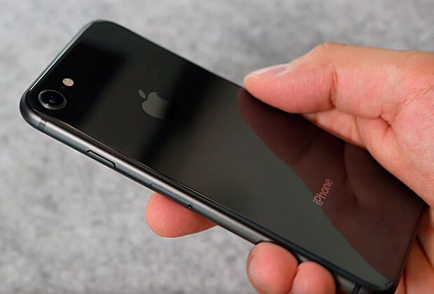 iPhone 8: в России объяснили, почему его все возненавидели