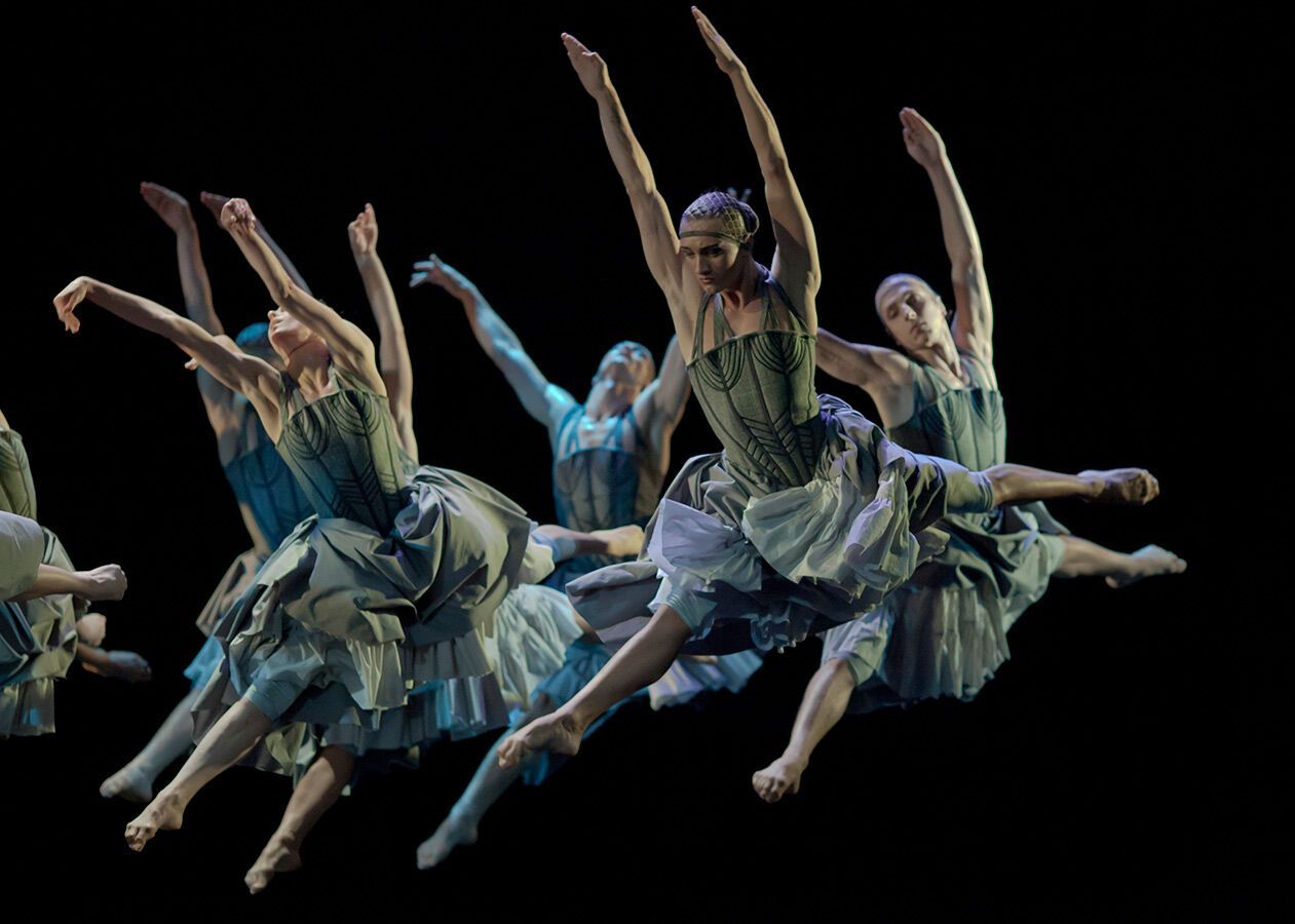4 октября в  Муниципальной опере состоится вечер одноактных балетов - "Женщины в ре миноре" и "Долгий рождественский обед"