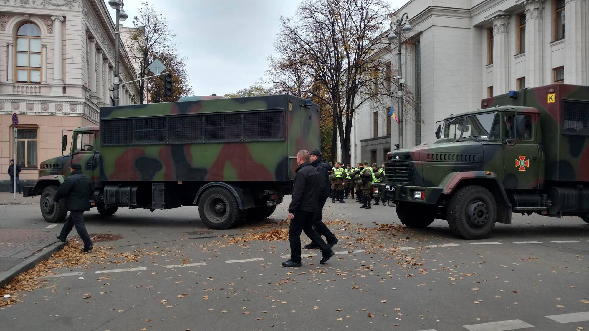 Митинг в центре Киева: как начался новый день протестов под Радой. Фоторепортаж