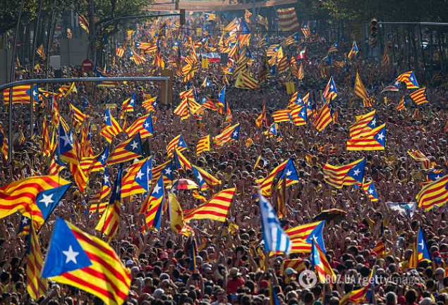 Мадрид пішов на загострення: Барселона вийшла на багатотисячний мітинг за незалежність