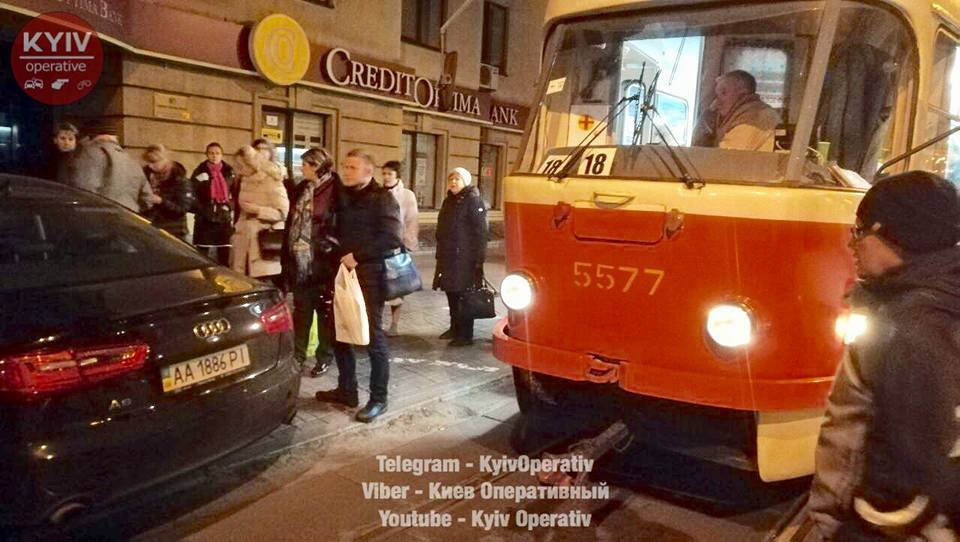 "Треба було на дах": у Києві суворо покарали "героя парковки"