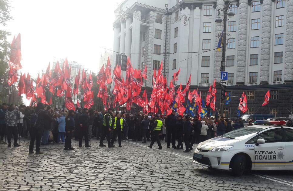 Гройсман выполнил требование профсоюзов, уволив главу Госгеокадастра Цвяха - "Профсоюзное наступление"