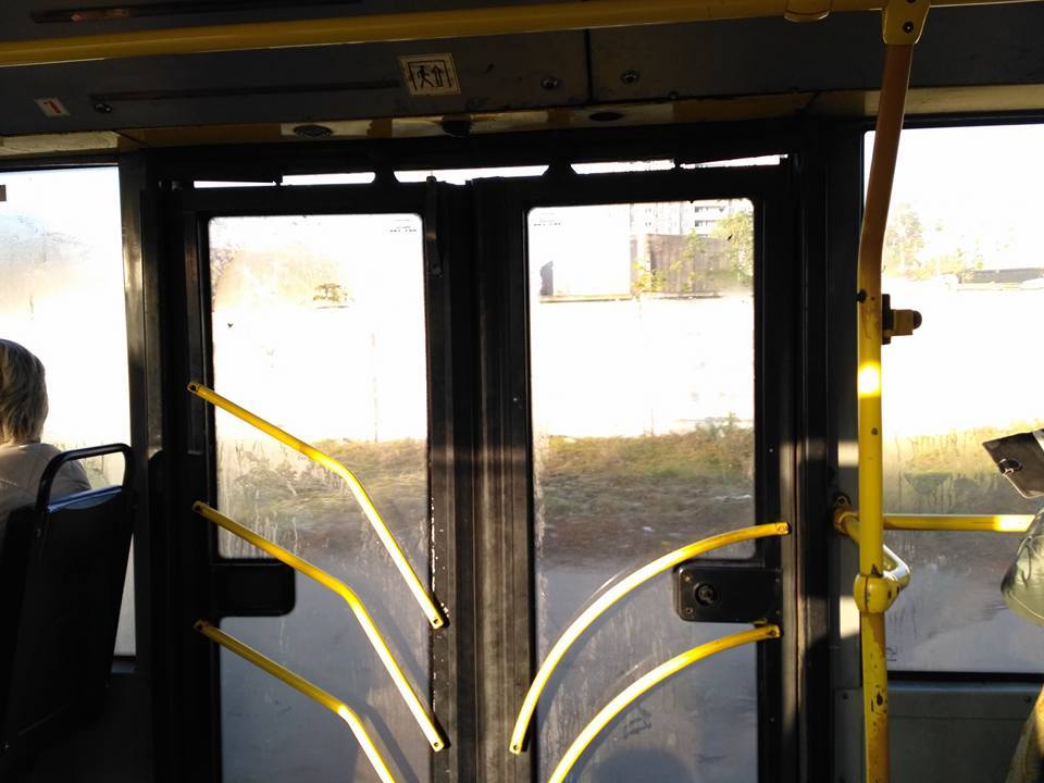 "Везет скот": пассажир пожаловалась на адские условия в автобусе в Киеве