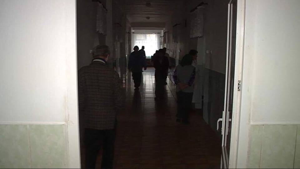 Восемь гривен в день на питание: сеть ужаснула голодная жизнь пациентов в психбольницах Украины