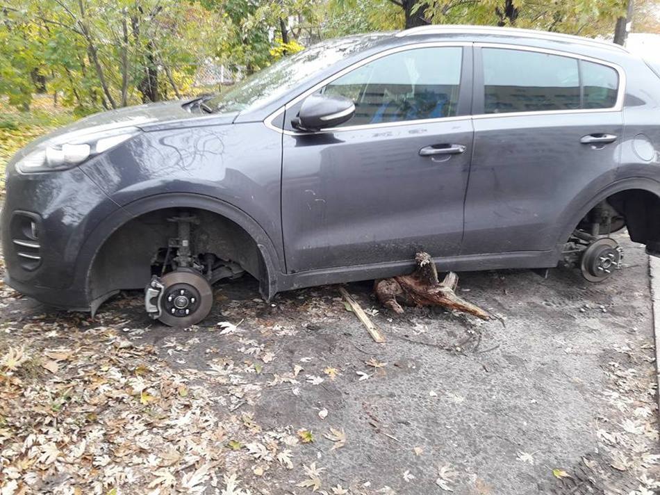 "Идет охота": в Киеве злоумышленники объявили войну автовладельцам