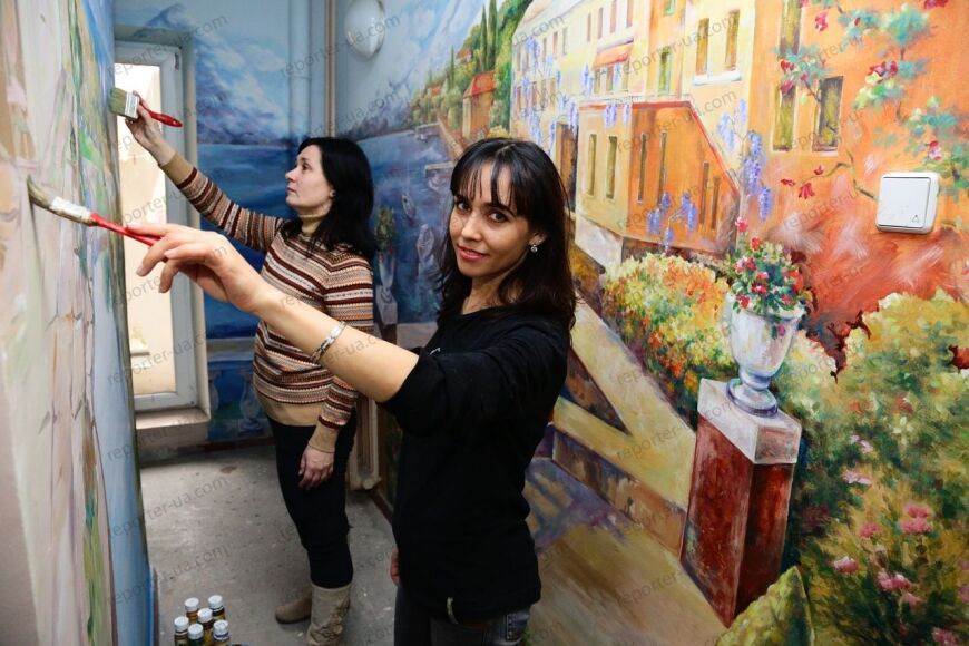 Подъезд в одном из запорожских домов скоро превратится в галерею (ФОТО)