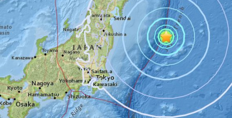 Возле Фукусимы: мощное землетрясение всколыхнуло Японию