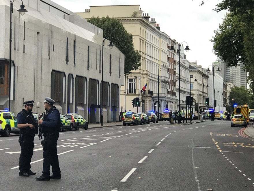 В Лондоне автомобиль въехал в толпу: есть пострадавшие