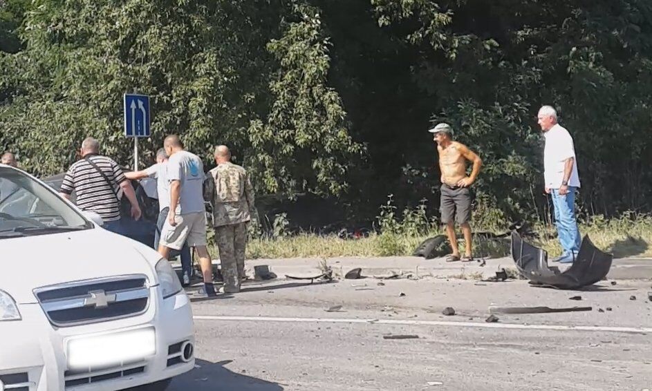 Петро Димінський на місці аварії