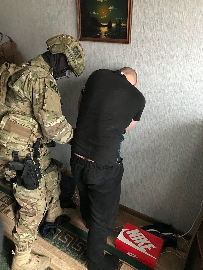Как террористы "Л/ДНР" отбирают квартиры переселенцев: раскрыт механизм 