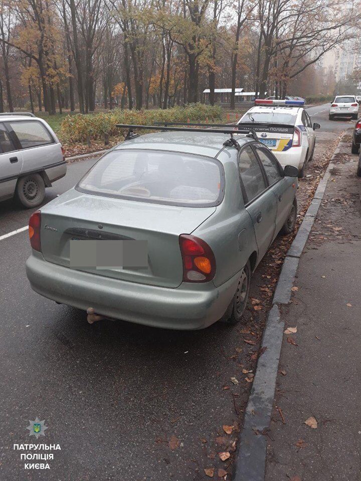 Вирішив розважитися: в Києві чоловік викрав авто і влаштував ДТП