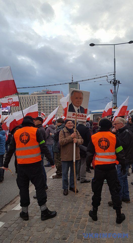 "Хочемо Бога": польські радикали вийшли на марш з антиукраїнським банером