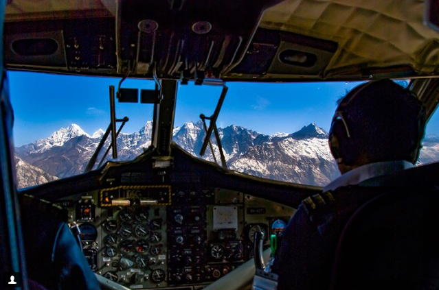 Небо з кабіни: популярний у мережі пілот поділився приголомшливими фото