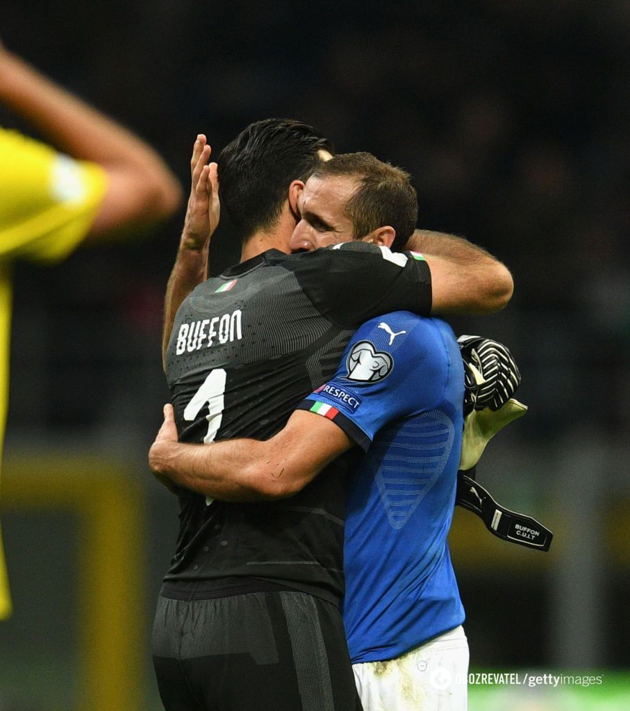 Легенда сборной Италии разрыдался, объявив о завершении карьеры: опубликованы трогательные фото