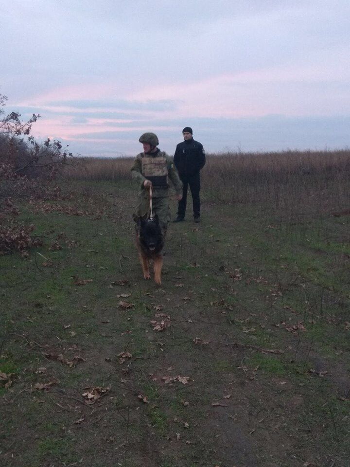 На Донбасі підірвалося авто з поліцейськими: стали відомі подробиці