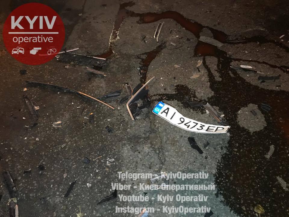 "Стався потужний удар": у Києві перехожі зловили винуватців жахливої ​​ДТП