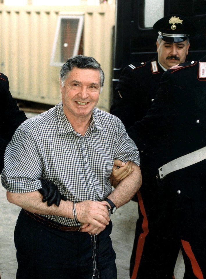 В Италии скончался бывший главарь мафии "Коза Ностра": что о нем известно