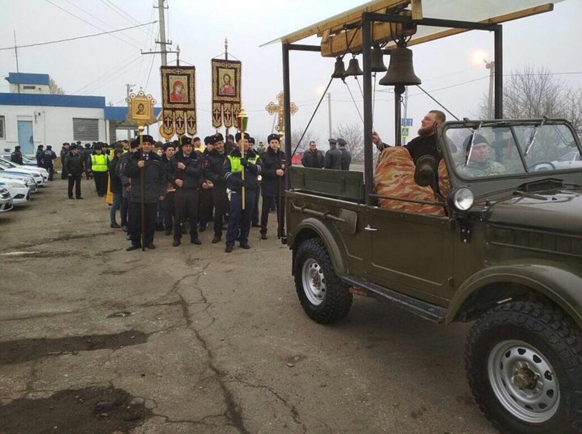 "Дурна худоба": в мережі істерика через марш ДАІшників у Росії