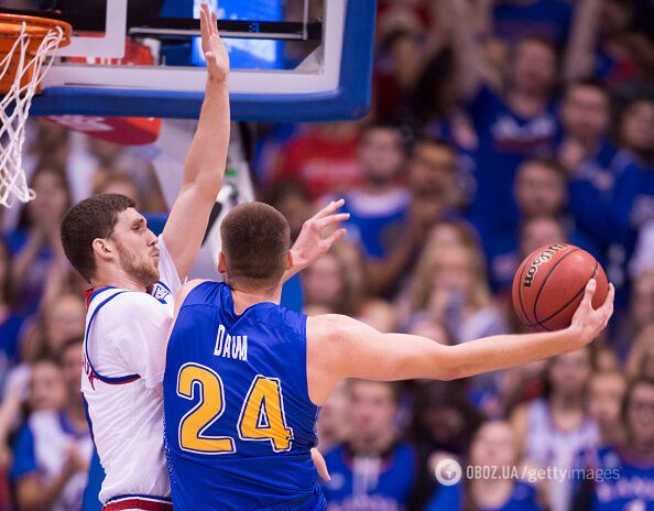Защитник сборной Украины по баскетболу установил рекорд результативности в NCAA