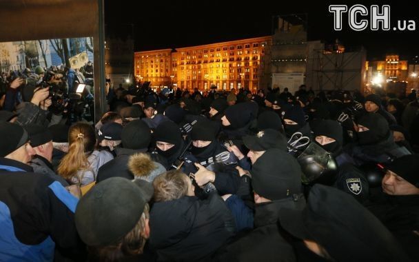 Годовщина Майдана: в Киеве произошли массовые потасовки