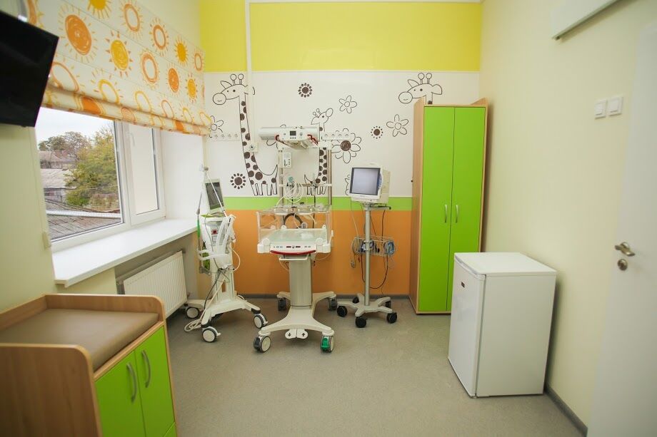 Порошенко открыл в Днепре уникальную для Украины детскую больницу
