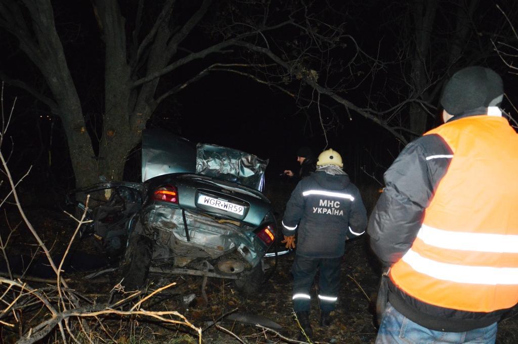 "Авто зім'яло, як бляшанку": в страшній ДТП на Дніпропетровщині загинули підлітки