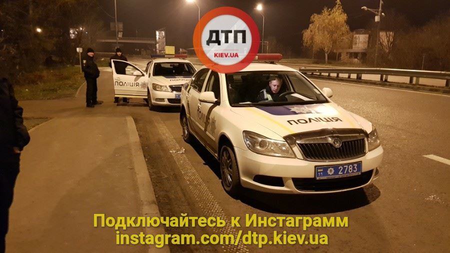 Гнал на скорости 190 км/час: в Киеве устроили погоню за водителем на угнанном авто