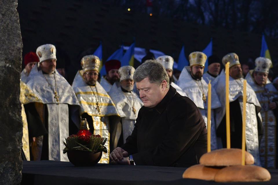 Месть за свободу: в Украине почтили память жертв Голодоморов